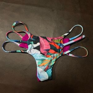 🌺 Strappy Colorful Kaikini Bikini Bottoms 🌺